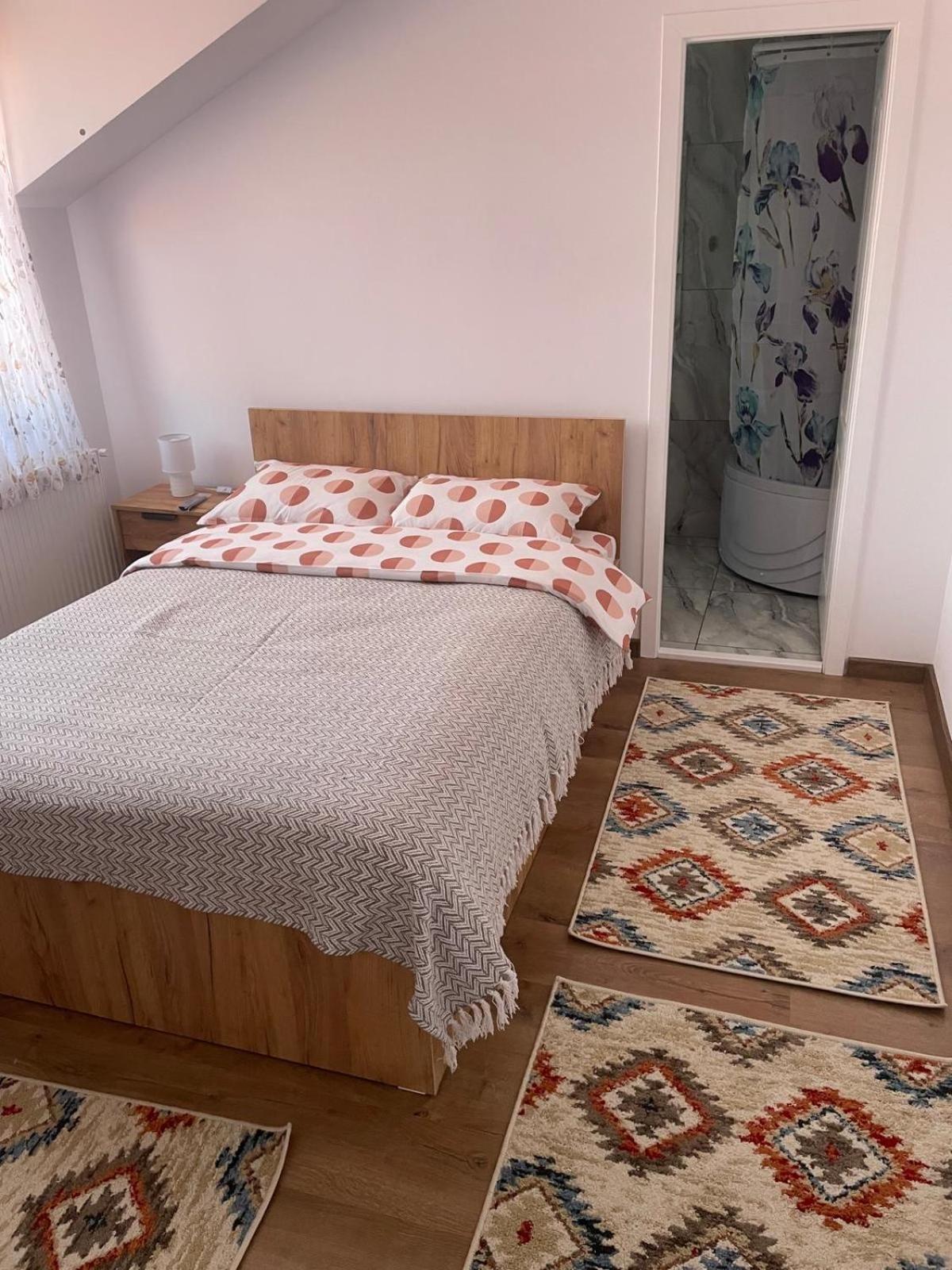 Отель Casa Bunicilor Nucsoara  Экстерьер фото